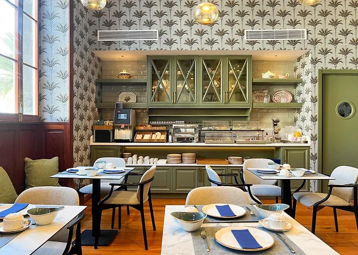 Boutique Cordial Plaza Mayor De Santa Ana מלון 4*