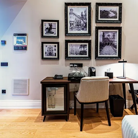 فندق Boutique Cordial Plaza Mayor De Santa Ana 4*