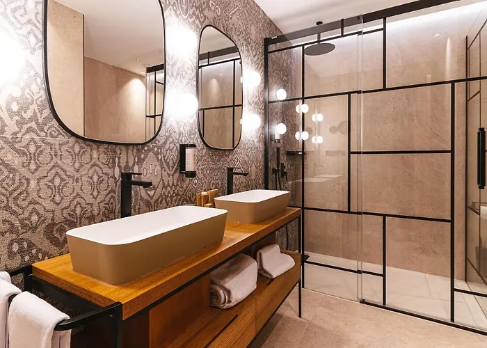 Boutique Cordial Plaza Mayor De Santa Ana